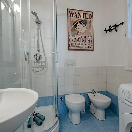 Monti Boutique - Live It Local! Rom